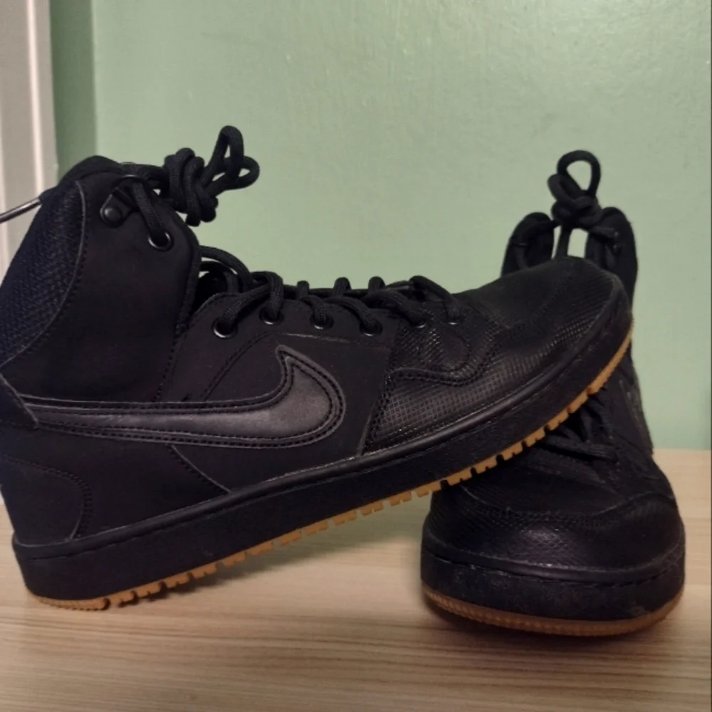 Nike Men's Son Of Force Mid Sneakers - Picture 14 of 16